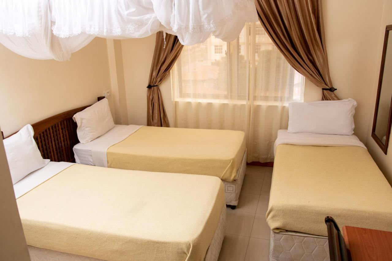 Briston Hotel アルーシャ エクステリア 写真