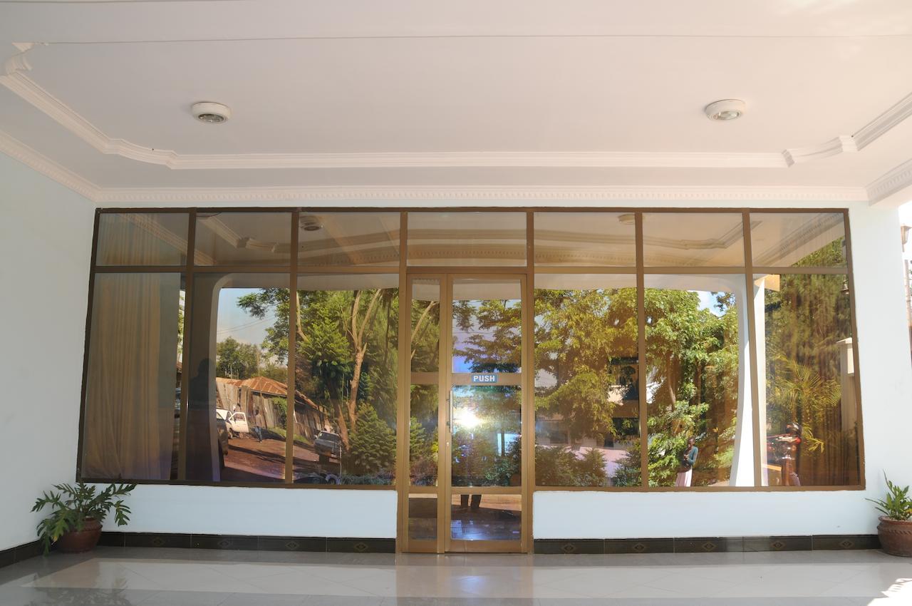 Briston Hotel アルーシャ エクステリア 写真