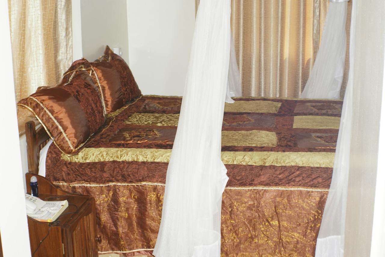 Briston Hotel アルーシャ 部屋 写真